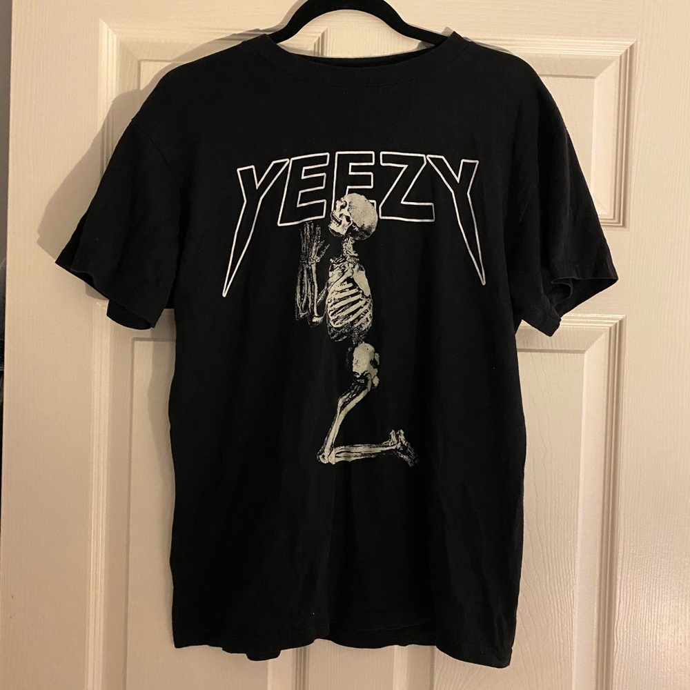 Yeezy T-shirt